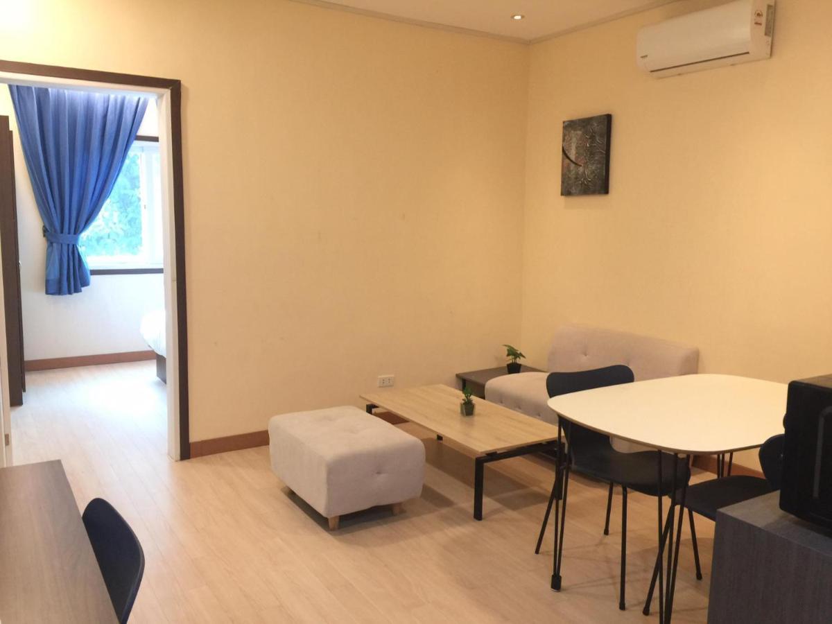 On Hotel Friendship 安吉利斯 外观 照片