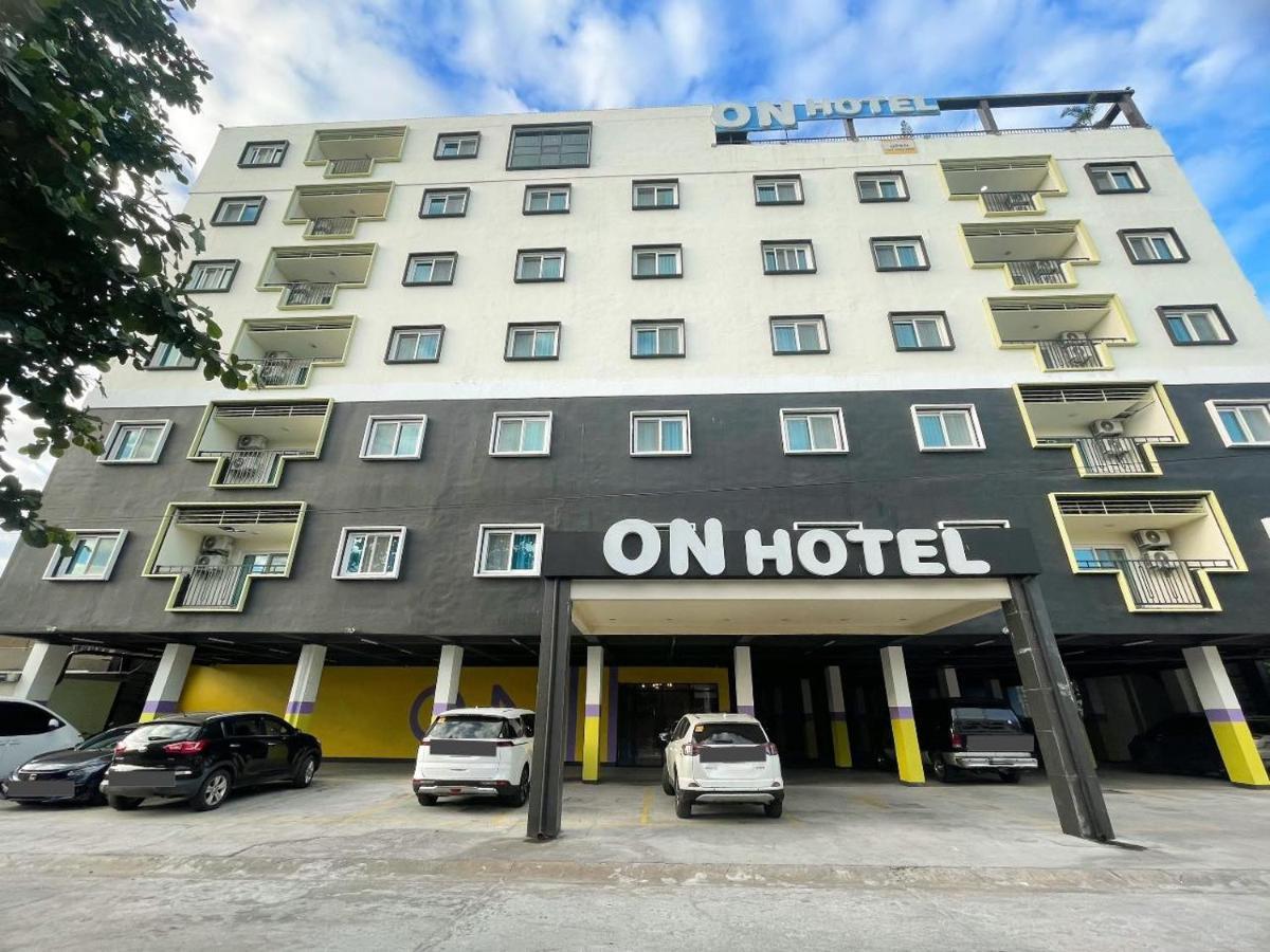 On Hotel Friendship 安吉利斯 外观 照片