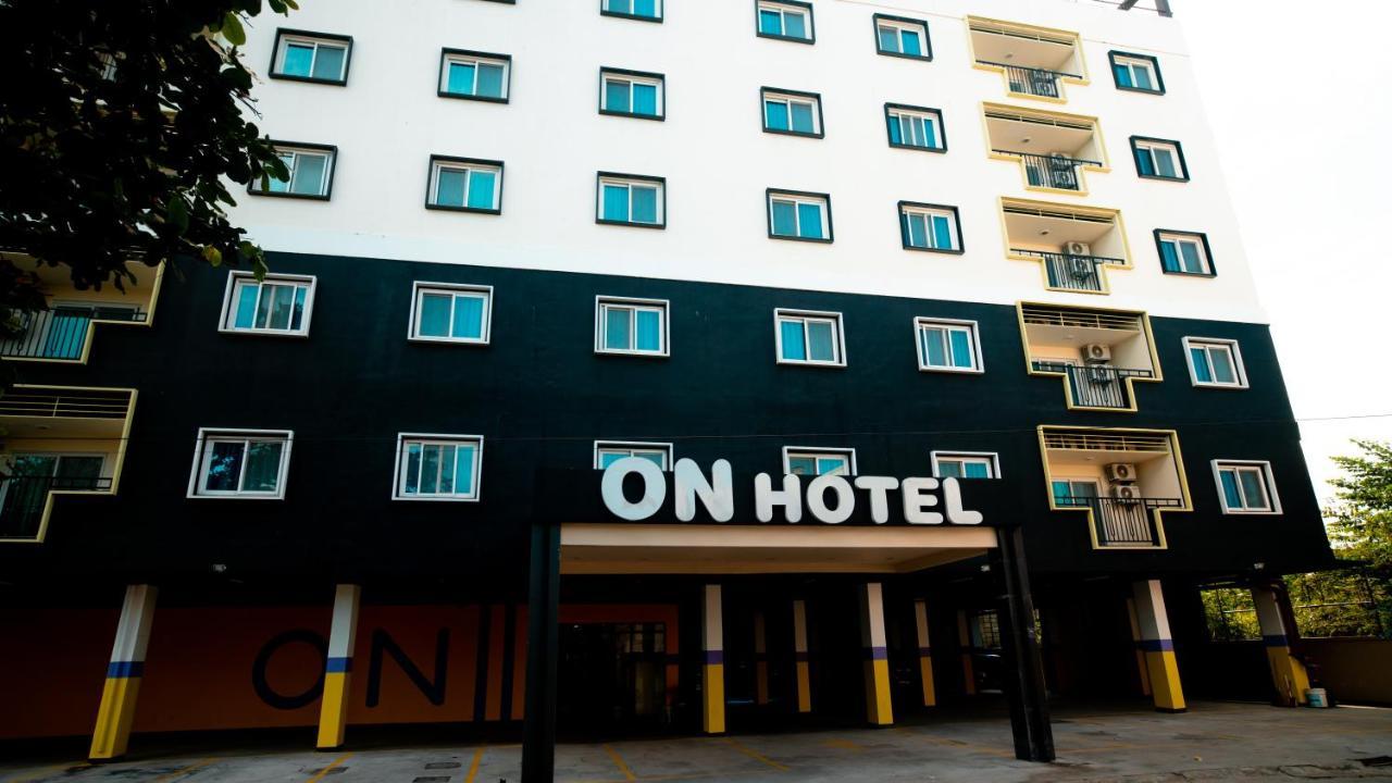 On Hotel Friendship 安吉利斯 外观 照片